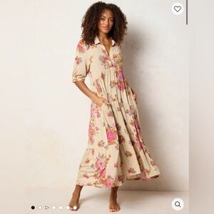 Natural Life: Elbow-Length Patterned Midi Dress Size Small